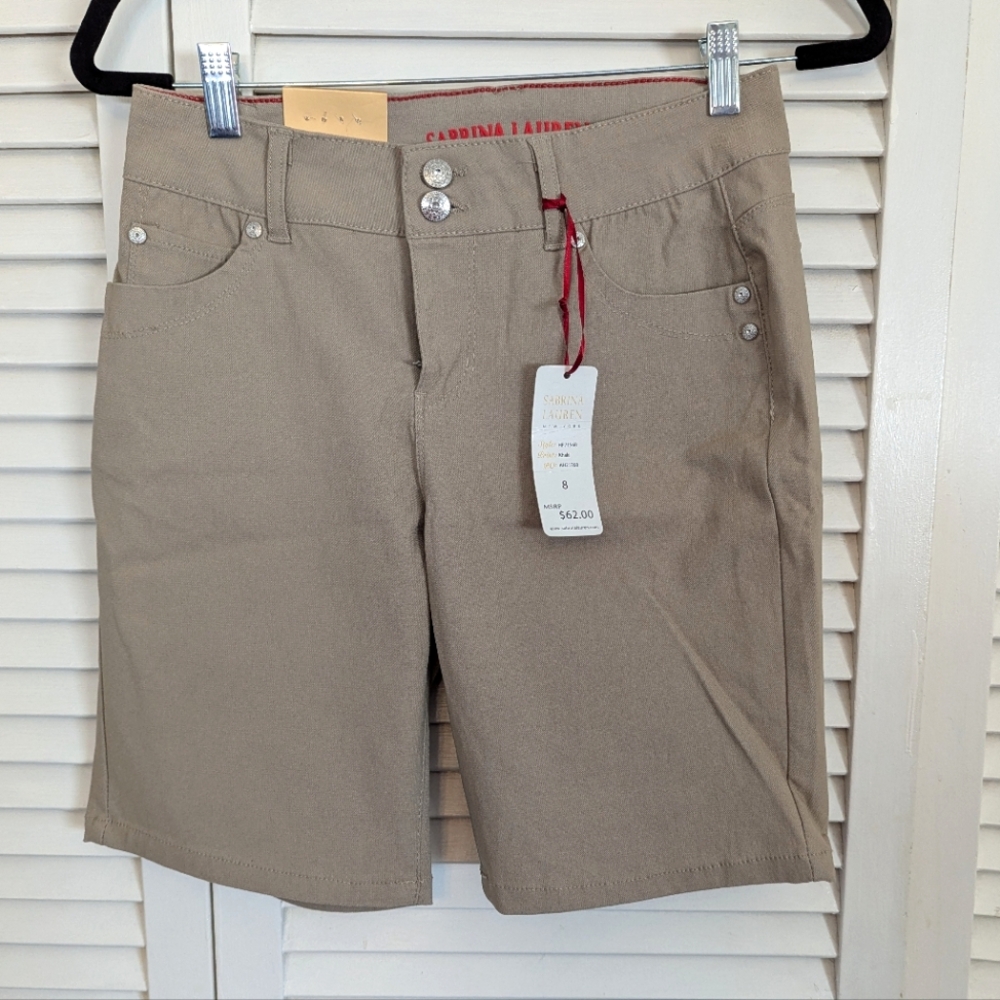 NWT Sabrina Lauren Tan Bermuda Short
